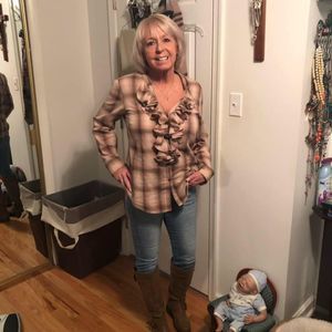 Meet your Posher, Phyllis